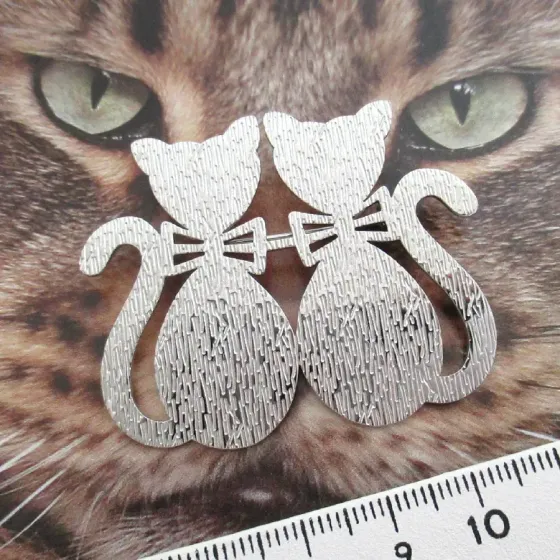 Pregadeira Gatinhos Aço -...