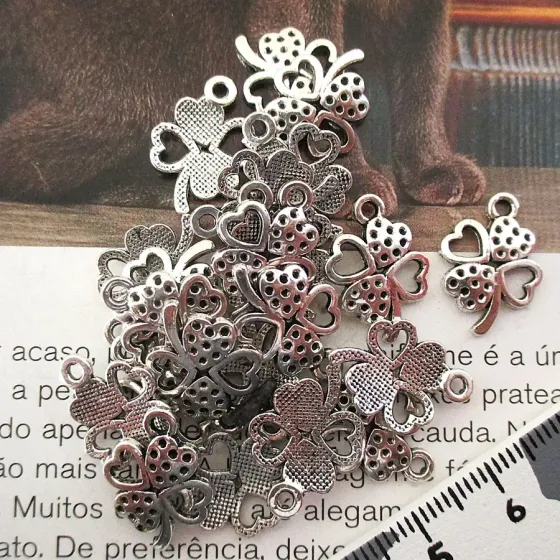 Lote 45 Pendentes Trevo -...