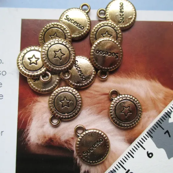 Lote 36 Pendentes Sucesso -...