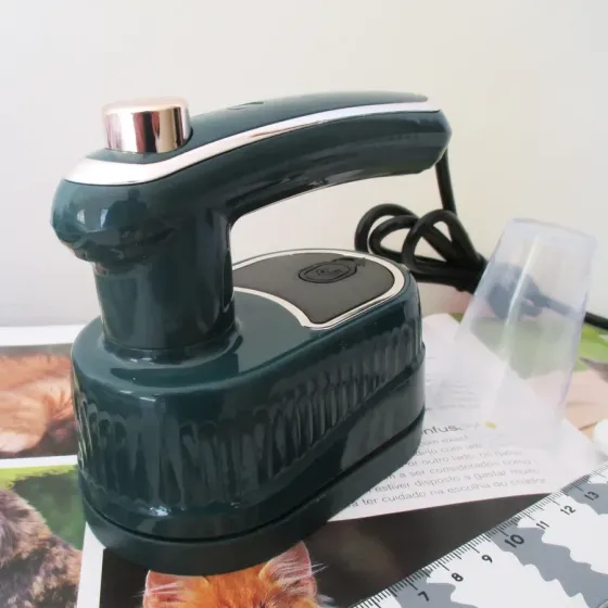 Mini Ferro Vapor de Engomar...