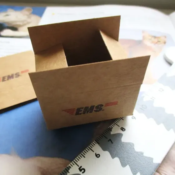 Miniatura Caixote...